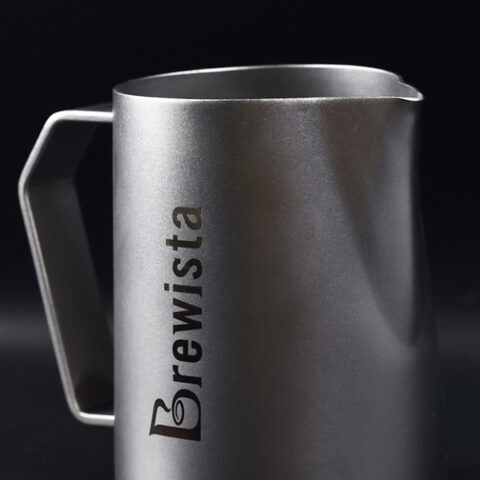 Milk Pitcher เหยือกสตีมนม Brewista "Precision" 480ml Sharp Spout Pitcher (มีแถบวัดอุณหภูมิเปลี่ยนสี) - Image 8