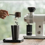 แก้ว Stainless Steel Dosing Cup  สำหรับรองผงกาแฟจากเครื่องบด (Color Choice) - Image 2