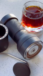 [NEW 2024!] เครื่องบดกาแฟ MOMENTEM "Dual Burr" Hand Grinder (Double Grind + Sifter) - Image 11