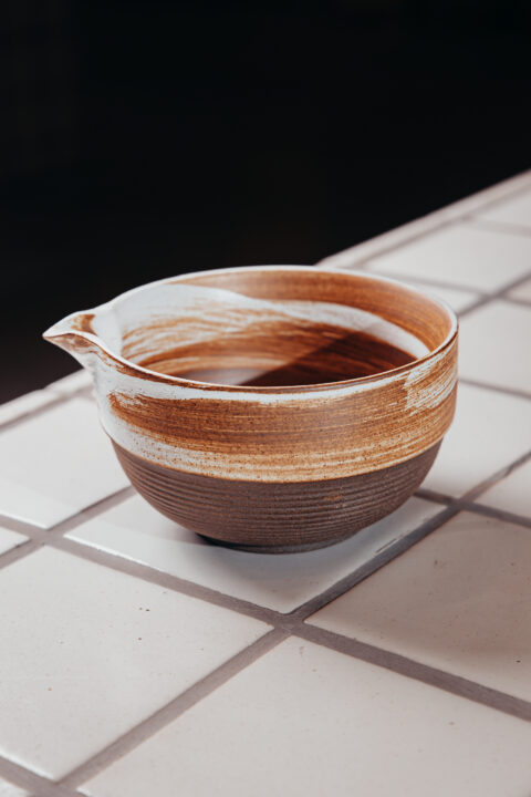 ชามชงชา มัทฉะ พร้อมปากเท Matcha Stirring Bowl with Spout (4 Color Choices) - Image 7