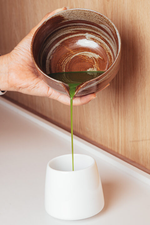 ชามชงชา มัทฉะ พร้อมปากเท Matcha Stirring Bowl with Spout (4 Color Choices) - Image 11