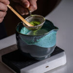 TOMOCHA ชามชงชา ทรงสูง พร้อมปากเท Matcha Stirring Bowl with Spout (Color Choice) - Image 8