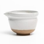 TOMOCHA ชามชงชา มัทฉะ พร้อมปากเท Matcha Stirring Bowl with Spout (Pure White V2.0) - Image 7